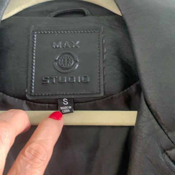 Black faux leather moto jacket with zipper sleeve - Picture 2 of 4